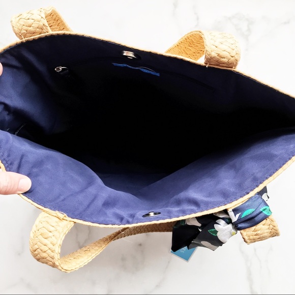 Draper James • Everyday Straw Bag - Picture 5 of 9